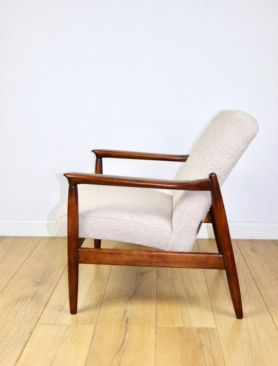 Image 1 of Fauteuil GFM-64, design Edmund Homa des années 70, tissu bouclé beige - 2 exemplaires disponibles