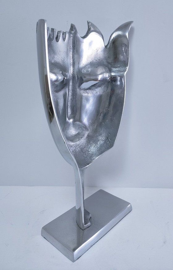 Image 1 of sculpture visage stylisé métal poli