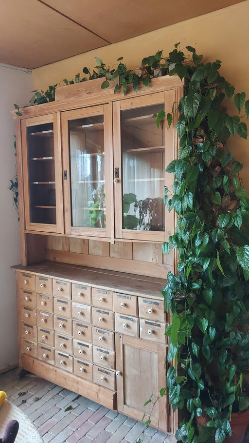 Gabinete de boticario original