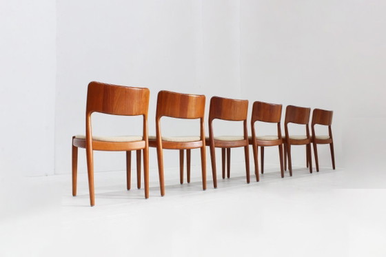 Image 1 of Chaises de salle à manger vintage danoises en teck, par Glostrup, lot de 6