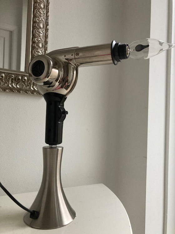 Image 1 of Lampe fabriquée à partir d'un sèche-cheveux des années cinquante