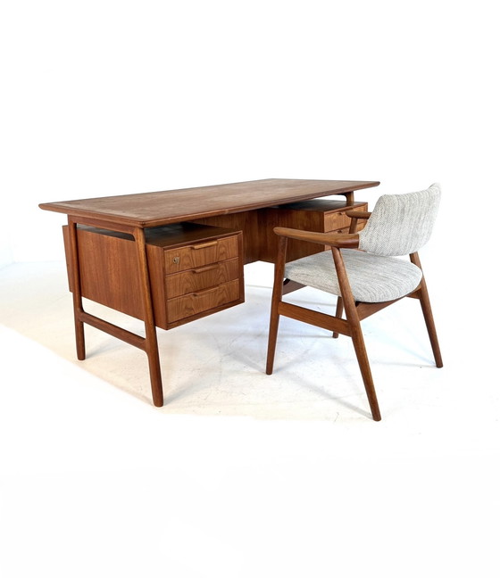 Image 1 of Scrivania vintage in teak, modello 75, Gunni Omann anni '60