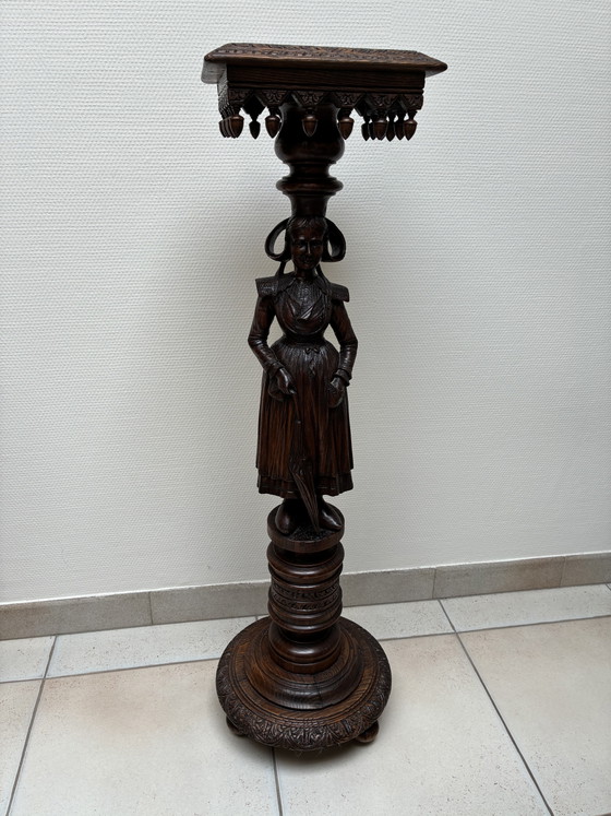 Antiker französischer Pflanzenständer aus Kastanienholz, datiert aus den 1930er Jahren – Pflanzentisch, Wood (photo 5 of 7)