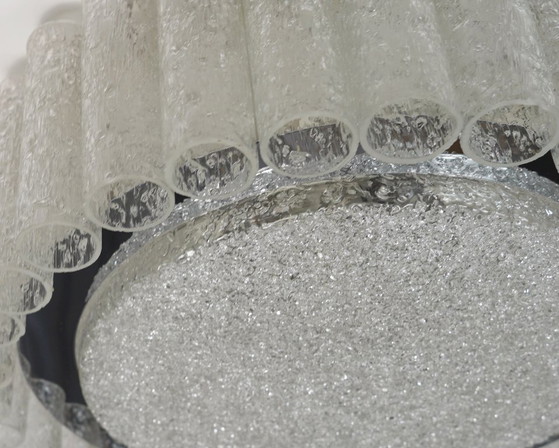 Plafonnier vintage Doria en verre glacé, style années 1960, avec 32 tubes en verre. – Metal (photo 2 of 13)