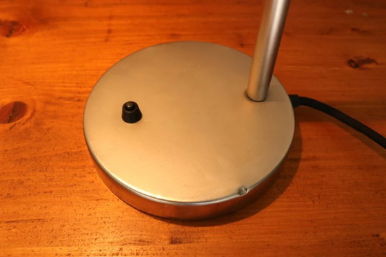 Image 1 of Kaiser Idell 6561 tafellamp in nikkelzilver * reliëf kathedraal * Bauhaus * jaren 1950 * Mid-Century * Vintage