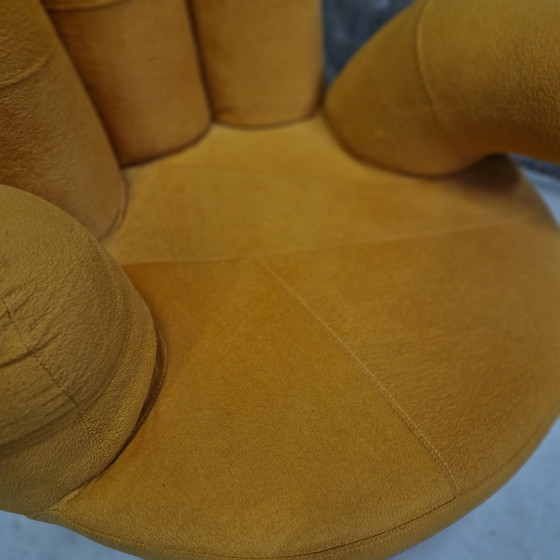 Image 1 of 90'S Okergele Handstoel Draaifauteuil