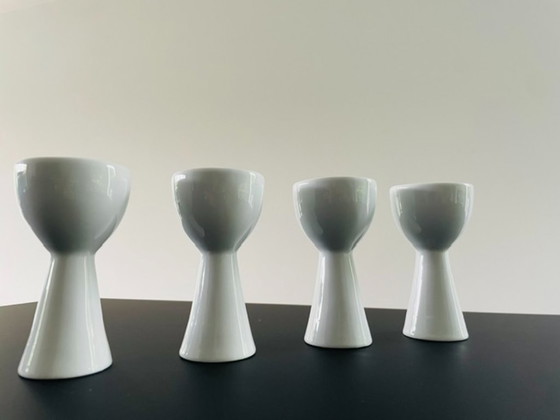 Image 1 of Set van 4 handgemaakte keramieken eierdopjes wit glazuur