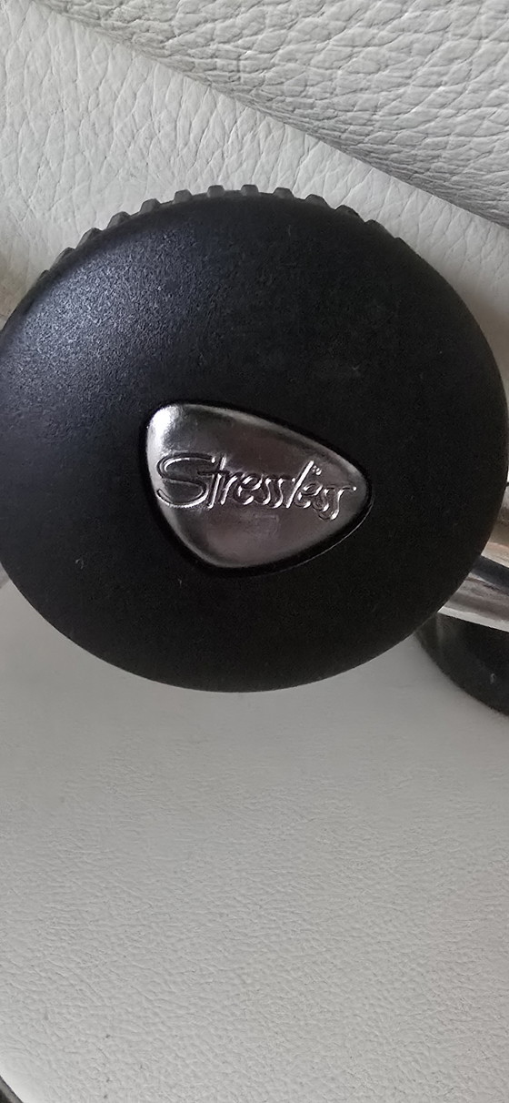 Image 1 of Poltrona reclinabile Stressless Jazz con poggiapiedi, in ottime condizioni, in vendita