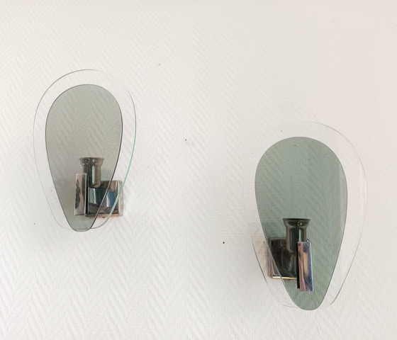 Image 1 of 2x appliques space age verre fumé 1970