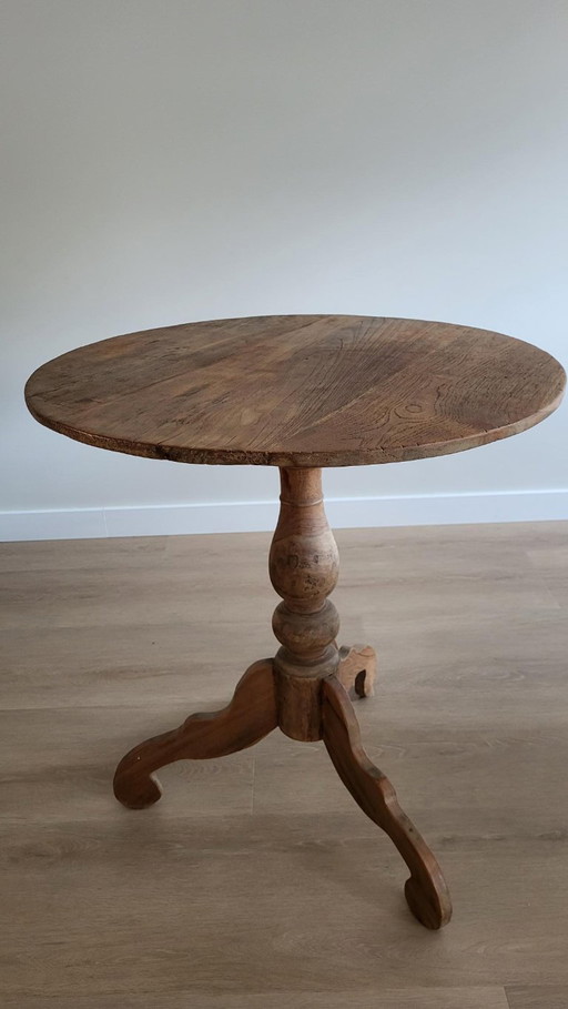 Mesa auxiliar de teca