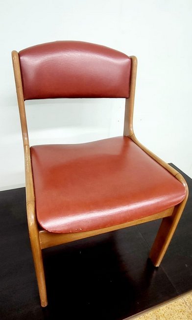 Image 1 of Vintage Eetkamerstoelen (2)