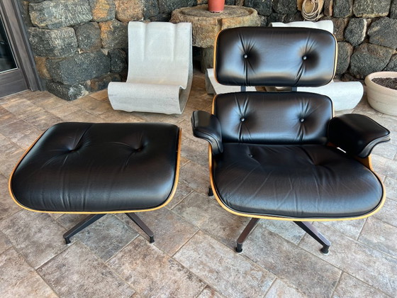 Charles Eames Lounge Chair e Ottoman 670/671 in pelle nera, Herman Miller, Poltrone, Nero (foto 8 di 11)