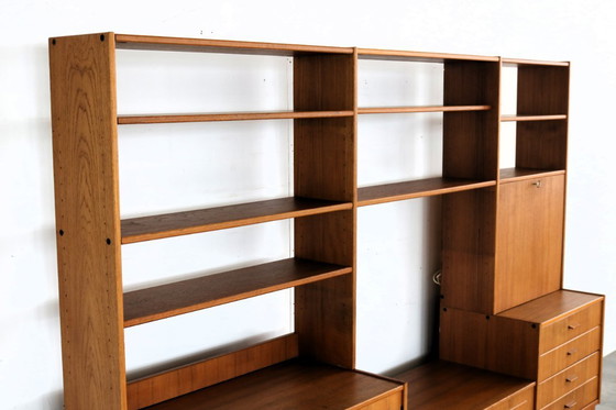 Image 1 of meuble mural vintage suédois en teck