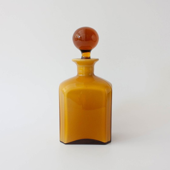 Bottiglia vintage in vetro opalino color senape di Marinha Grande, anni '60 – Accessori da tavola, Glass (photo 3 of 12)