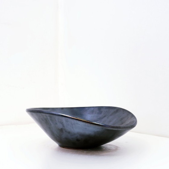 Image 1 of Decoratieve schalen of vintage sieradenbakjes van grijs geglazuurd keramiek.