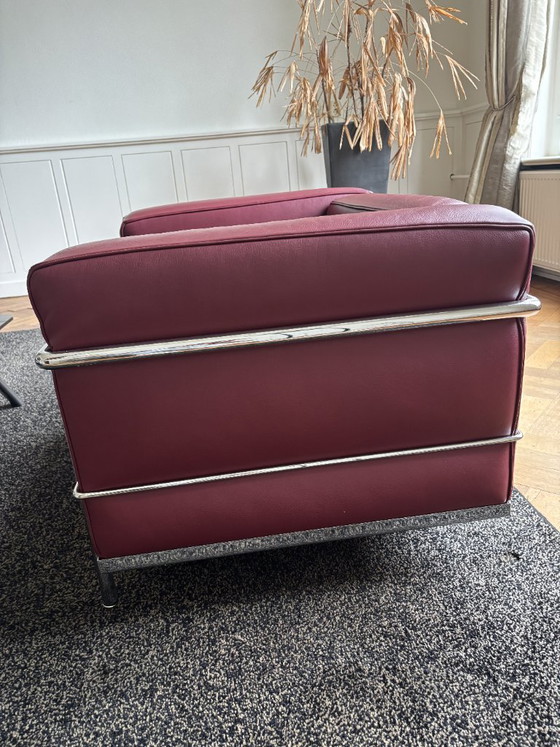 4x Cassina LC3 Fauteuil Rood – Leather (photo 5 of 10)