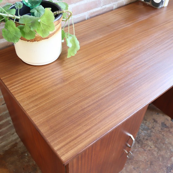 Image 1 of Scrivania vintage anni '60-'70 in teak