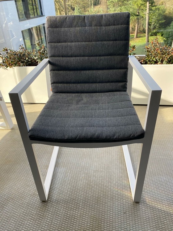 Image 1 of Lounge table with 4 chairs