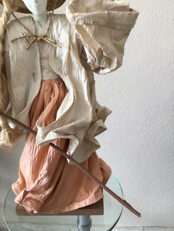 Image 1 of Bambola giapponese di carta fatta a mano di 75 anni