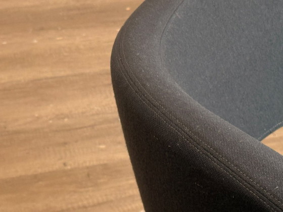 Moroso Victoria & Albert - Antracite | Ron Arad – Poltrone, Metal, Textile (photo 10 of 11)