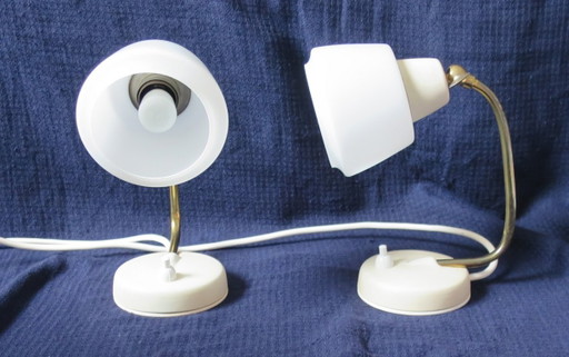 2 nachtlampjes, glas, messing, wit/beige