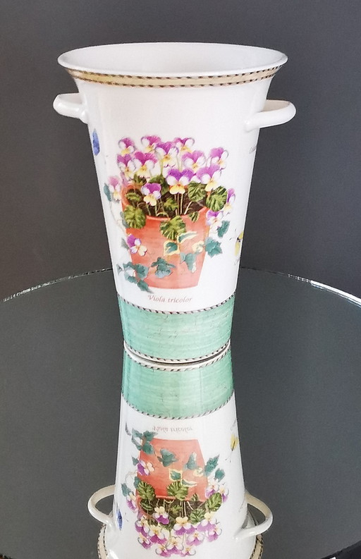 Wedgwood, Sarah's garden, Queens Ware England