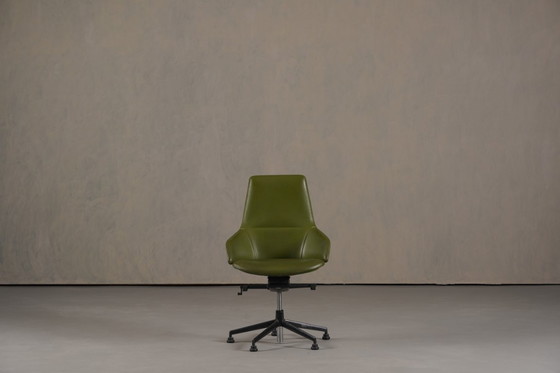 Image 1 of Fauteuil de bureau Aston en cuir, par Arper, Italie, années 2000