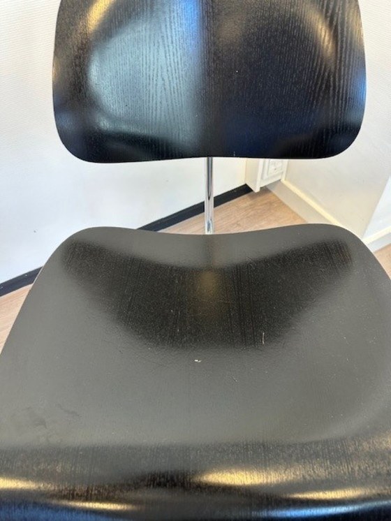 Image 1 of 2 sedie da pranzo Vitra Eames DCM