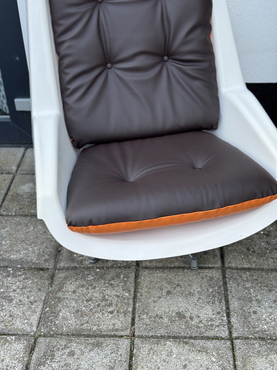 Image 1 of Chaise Alfa vintage de l'ère spatiale par Paul Tuttle