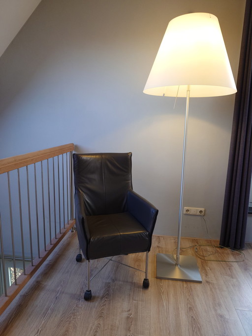 Luceplan Grande Costanza mit LED-Dimmer