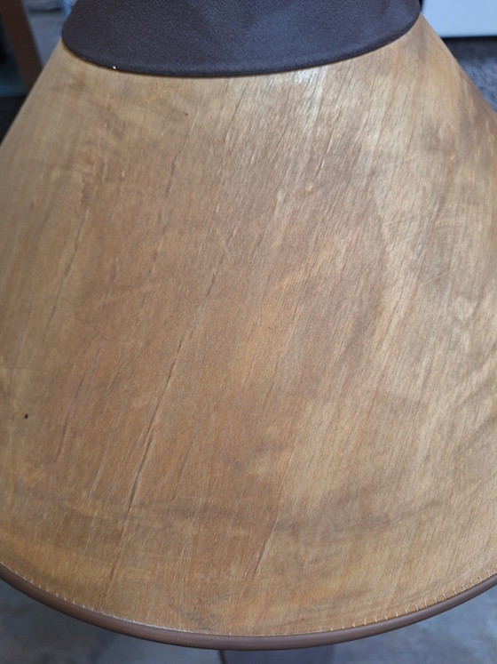 Image 1 of Herda staande schemerlamp met houten fineerkap