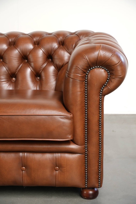Sehr schönes geräumiges Rindsleder 2 Sitzer Sofas in einer schönen braunen Farbe und einem tollen englischen (photo 9 of 12)