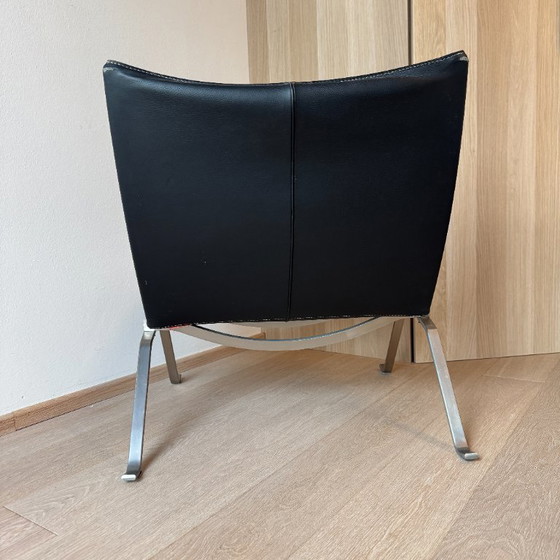 Poul Kjærholm PK22 Fauteuil Lounge pour Fritz Hansen, Cuir Noir, 2007 – Chaises & fauteuils, Leather, Metal (photo 7 of 20)