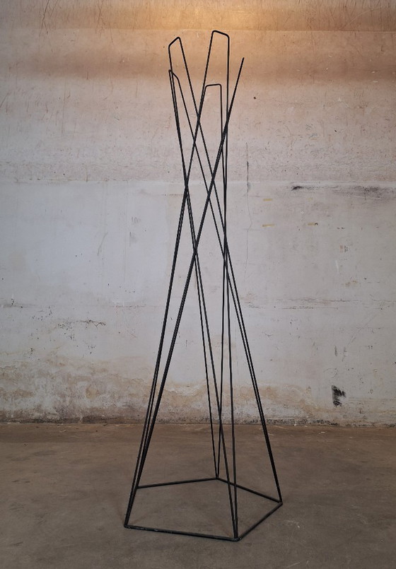 Image 1 of Cascando Black Metal Coat Stand – Geometric Minimalist Design