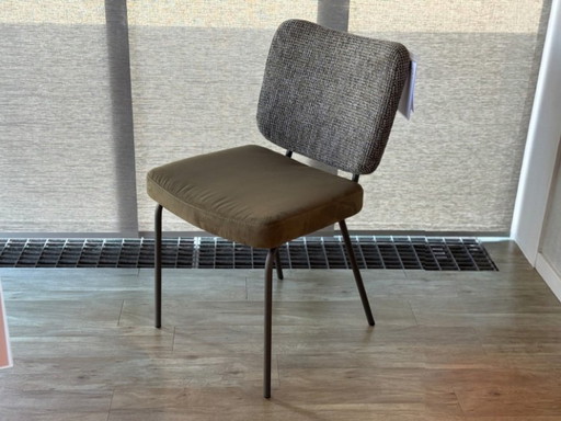 Zoey y el set – Bert Plantagie, eetkamerstoelen, Textile
