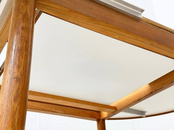 Image 1 of Skandinavischer Tisch mit weisser Laminatplatte, 1970er Jahre