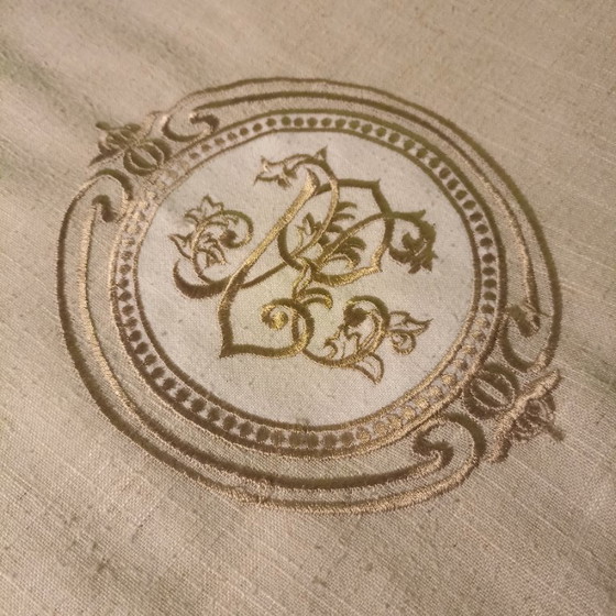 Image 1 of Ensemble de 4 coussins de chaise de luxe - monogramme doré et cantonnière