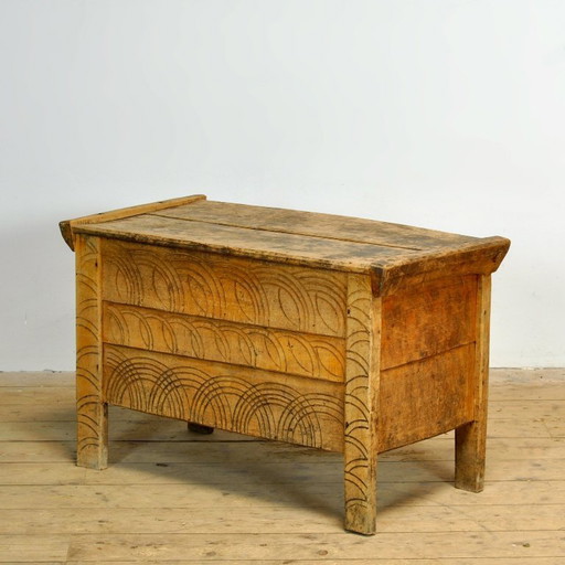 Antike Schäfertruhe, 1850er Jahre