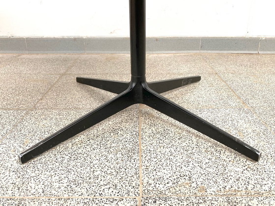 Image 1 of 4 sedie girevoli/sedie da pranzo di design in MDF, Italia