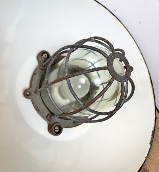 Image 1 of Lampada a sospensione industriale a gabbia in ghisa e smalto nero, anni '60