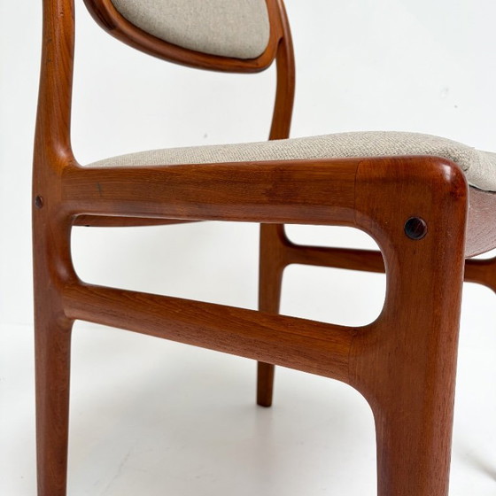 Set di 6 sedie di design danesi di Johannes Andersen per Uldum, anni '60 – Sedie da pranzo, Tessile (photo 18 of 22)