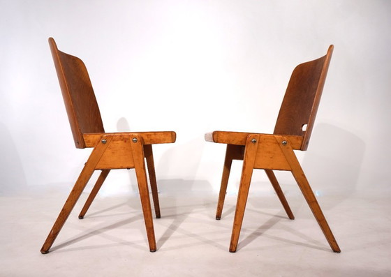 Image 1 of Set di due sedie da pranzo impilabili in compensato, 1960