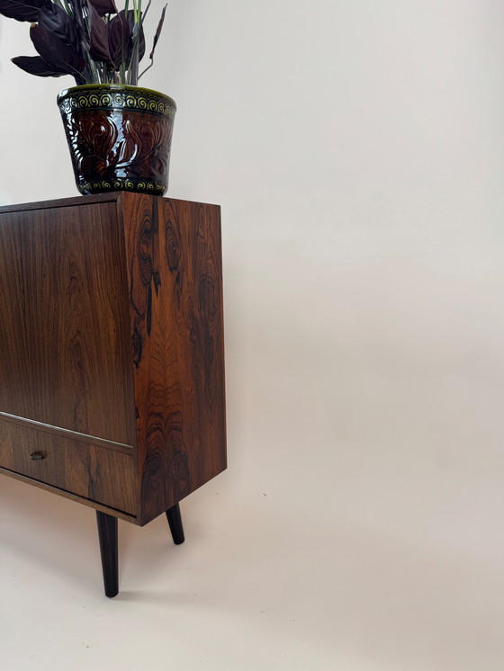 Image 1 of Armario de palisandro de mediados de siglo - Elegancia escandinava