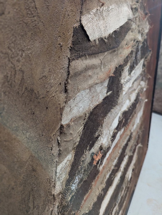 Image 1 of Face in linen