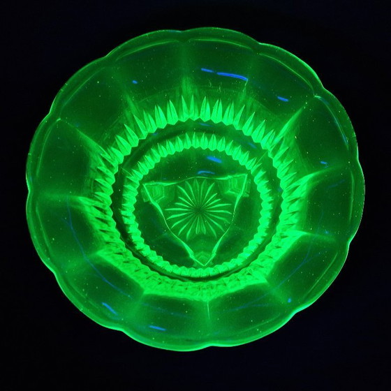 Image 1 of Fruttiera Art Déco in vetro uranio - anni '30