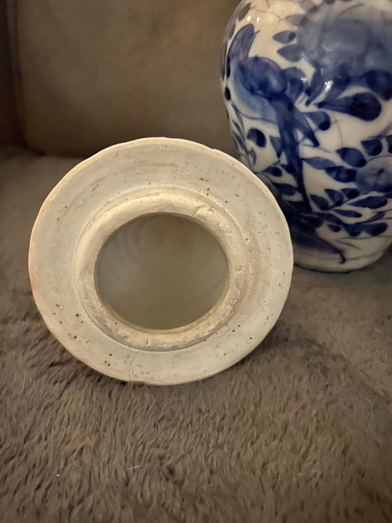 Image 1 of Japanse antieke blauw witte gemberpotten Imari stijl 27cm (rechter vaas op de foto’s)