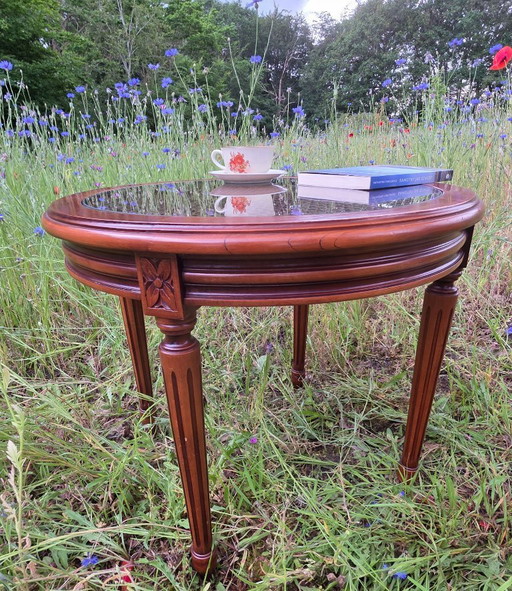 Tavolino rotondo vintage con intreccio in vimini viennese