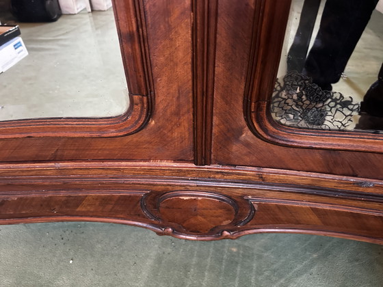 Image 1 of Glace-Skulpturenschrank im Noyer-Stil im Stil Ludwigs XV. des 19. Jahrhunderts