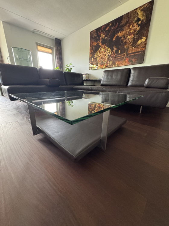 Canapé design haut de gamme : Canapé d'angle Rolf Benz Dono 6100 avec table basse en verre – Coins salon (photo 8 of 8)