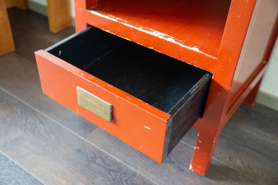 Image 1 of Originaler, handgefertigter chinesischer Schrank.